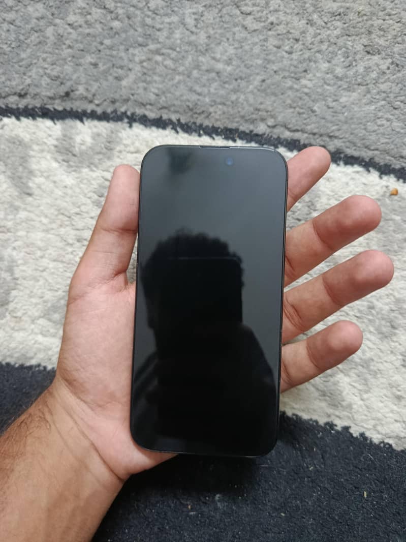 Apple iPhone 15 Pro 1