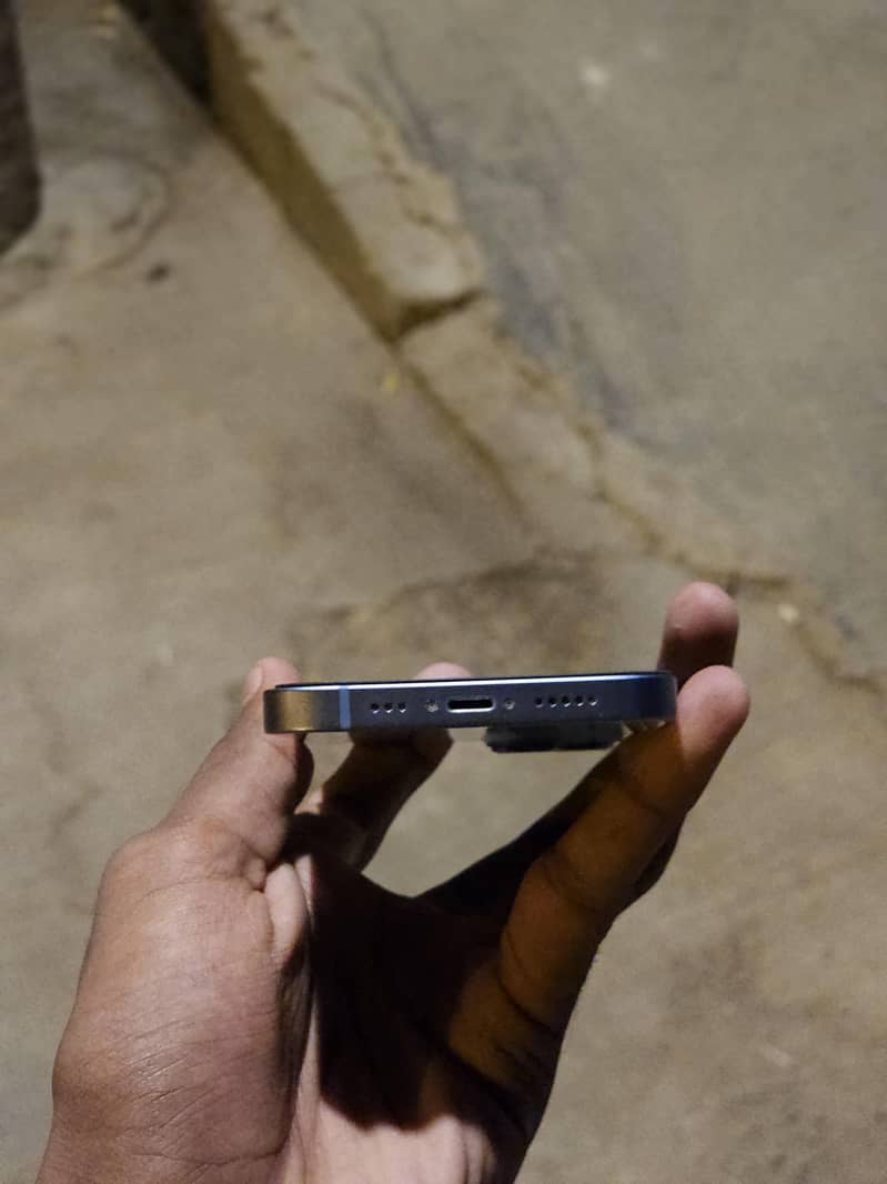 Apple iPhone 14 2