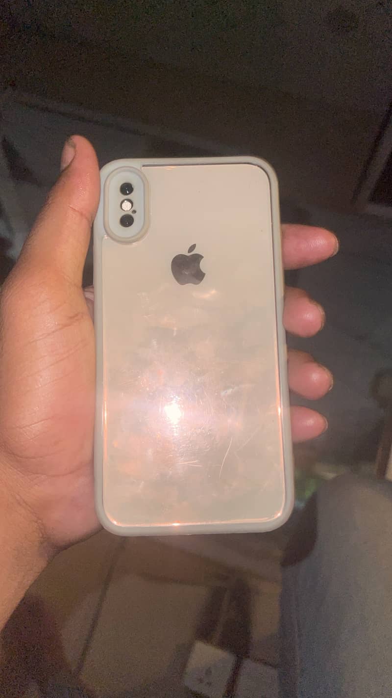 Apple iPhone XS 5