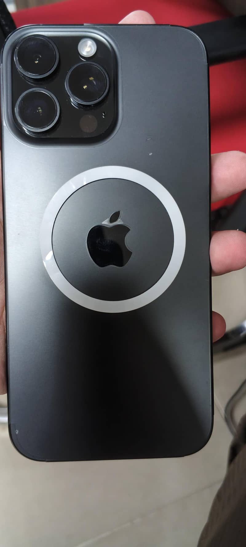 Apple iPhone 16 Pro Max 0