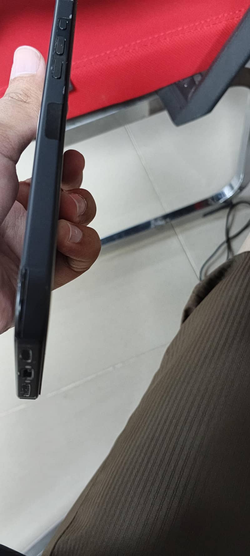 Apple iPhone 16 Pro Max 2
