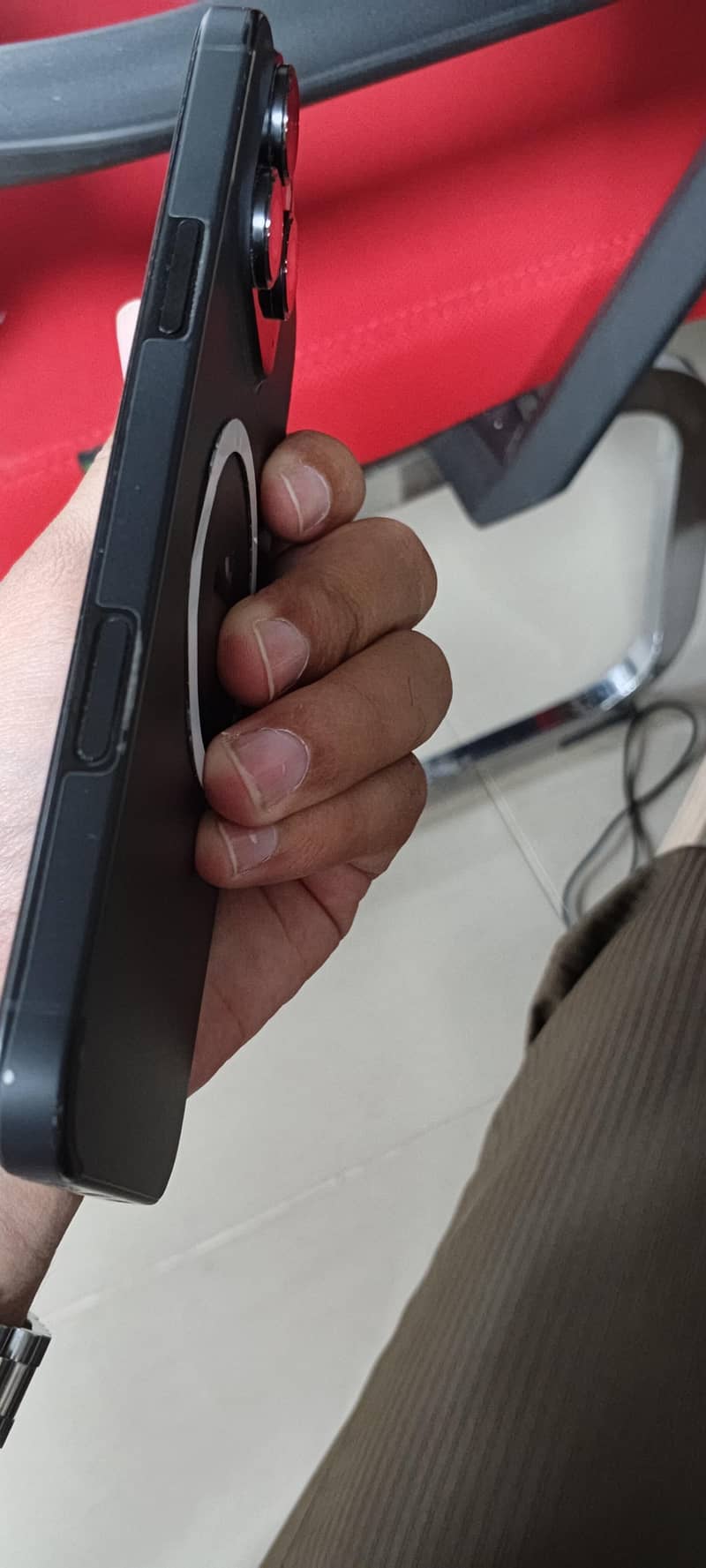 Apple iPhone 16 Pro Max 3