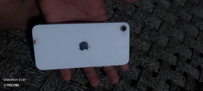 Apple iPhone SE