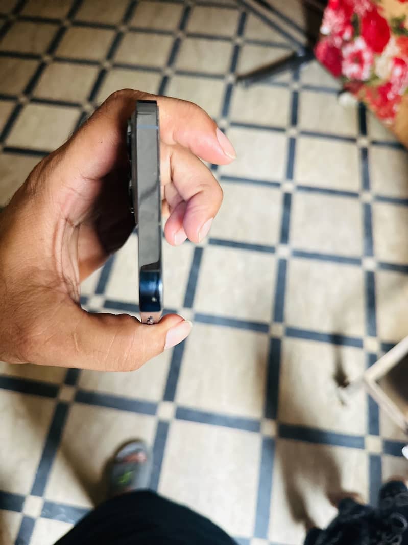 Apple iPhone 13 Pro Max 7