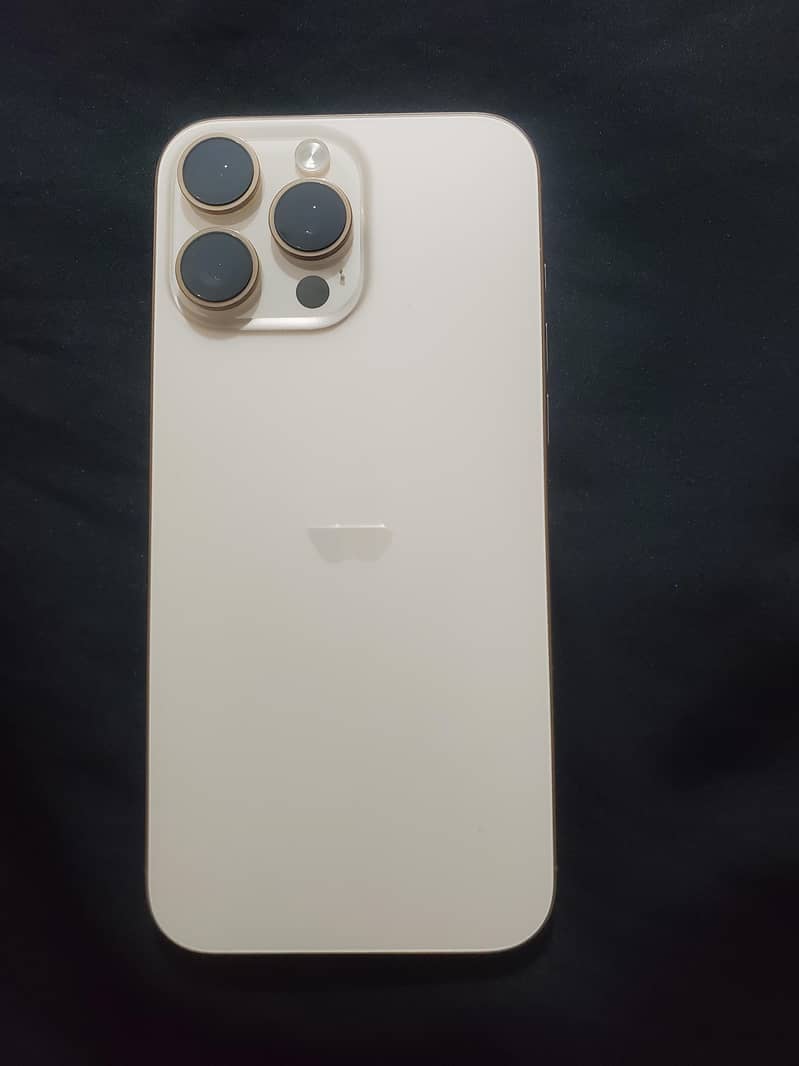 Apple iPhone 16 Pro Max 0