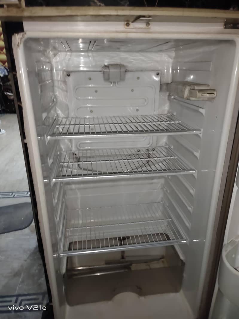 Dawlance refrigerator 3