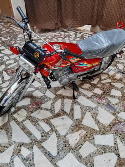 Honda cg125 /used 300killometers Peshawar invoice