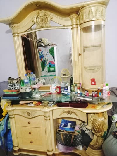 Deco dressing table
