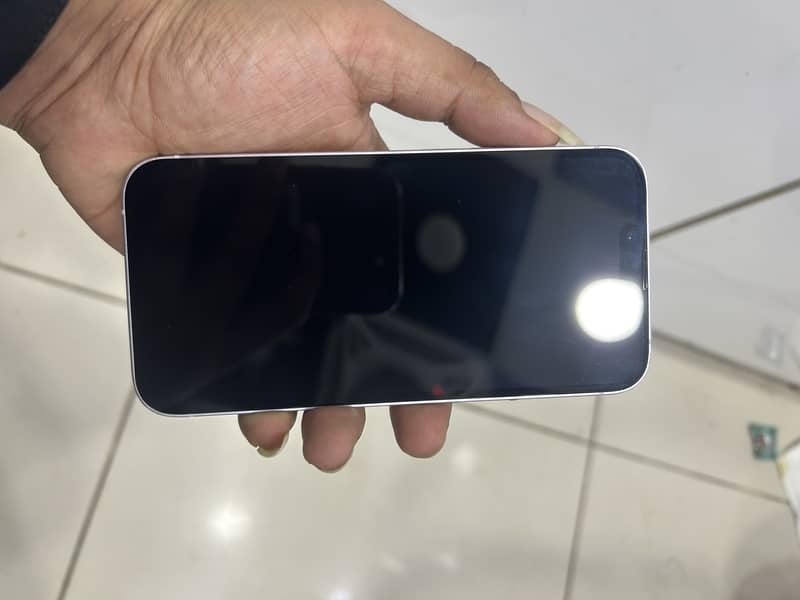 Apple iPhone 14 2