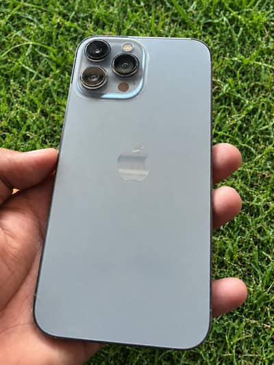 iPhone 13 Pro Max 256GB | Factory Unlocked | 90% Battery Health |10\10