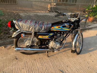 Honda CG 125 red colour 2024( converted into 2027 black )