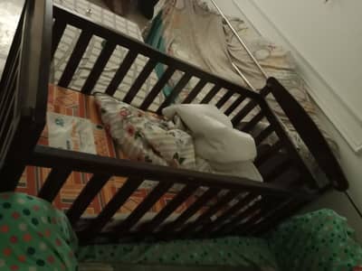 Baby cot for sale