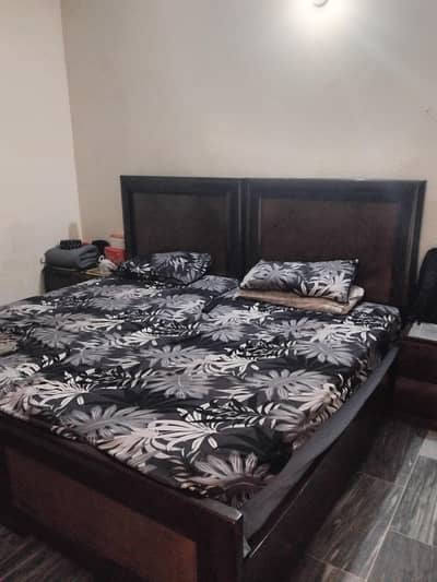 2 single king size beds with side tables and king size spring mattress
