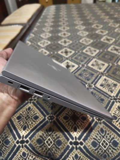 HP Elite book 840 g7