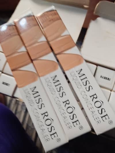 liquid concealer miss rose.  vlviana colors champion perk me ups