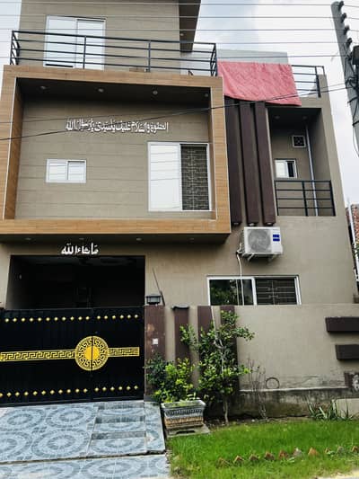 3.5 Marla House Bank Lon Available (LDA Approved)