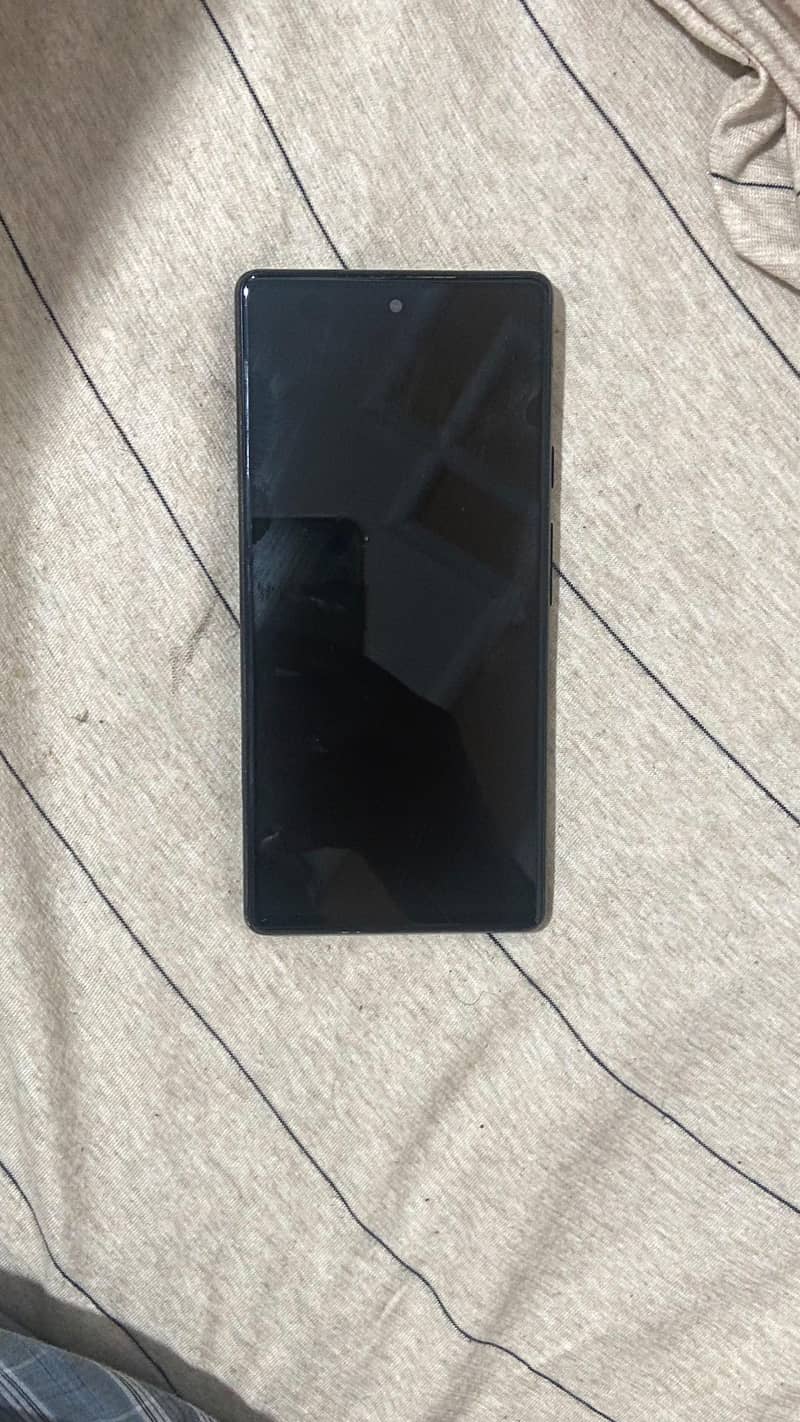 Google Pixel 6 4