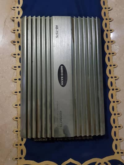 speaker woofer and amplifier