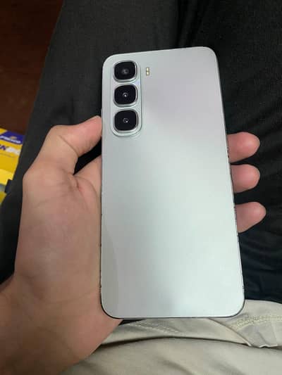 Infinix Hot 60i