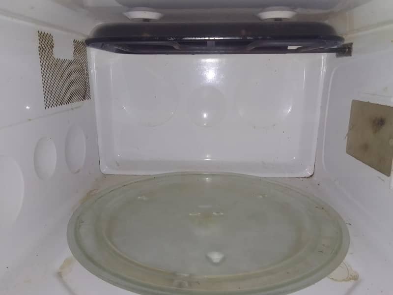 Dawlance microwave 1