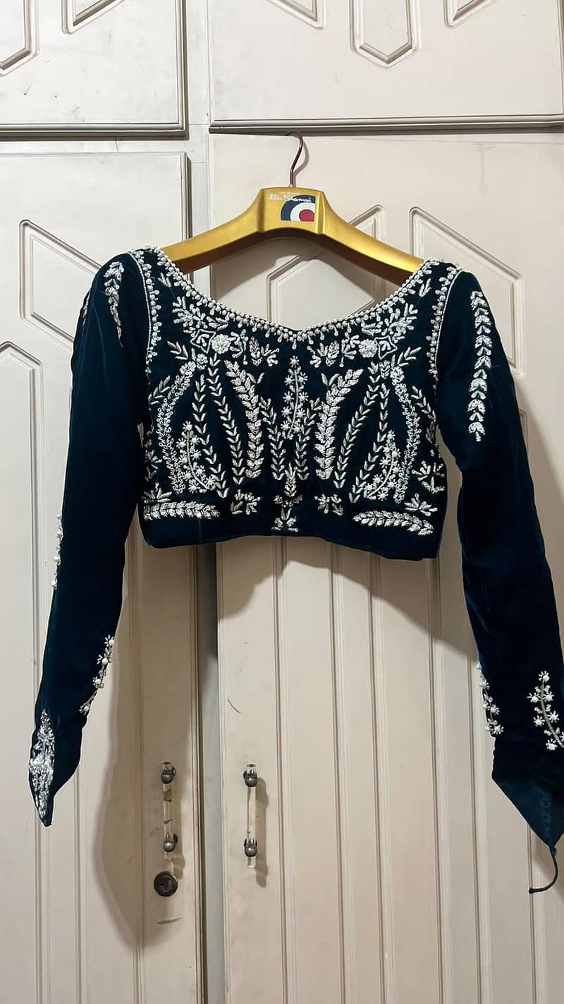 velvet lehenga 1