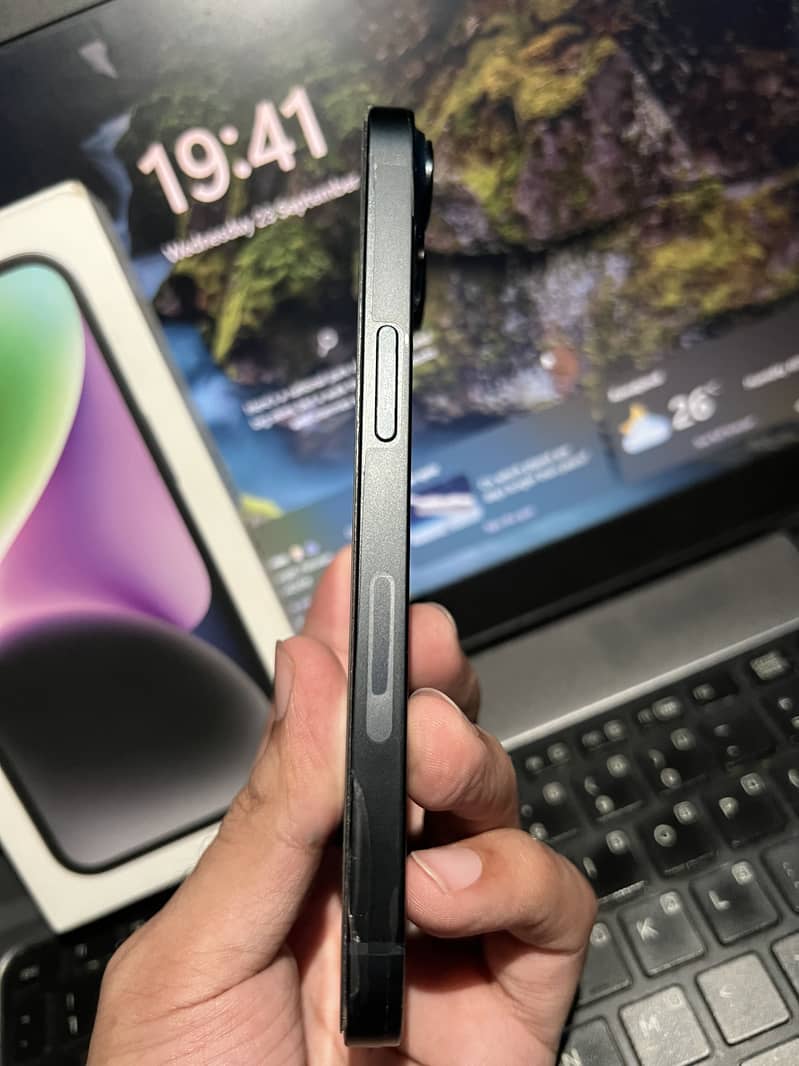 Apple iPhone 14 5
