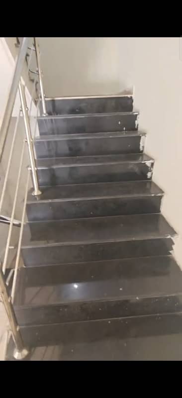 4 MARLA BUILDING FOR SALE