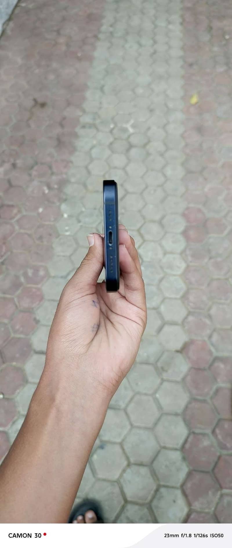 Apple iPhone 12 4