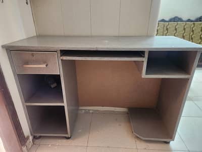 Study / PC table