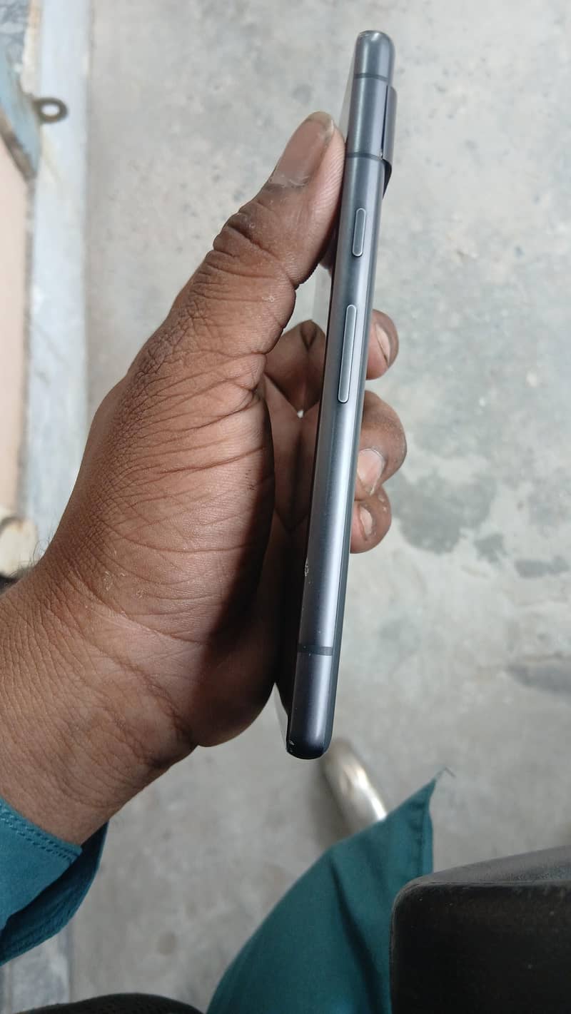 Google pixel  7A 2