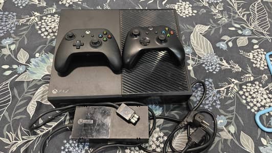 Xbox One – Like New Condition