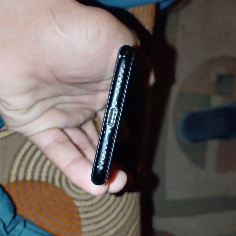 Apple iPhone SE 3