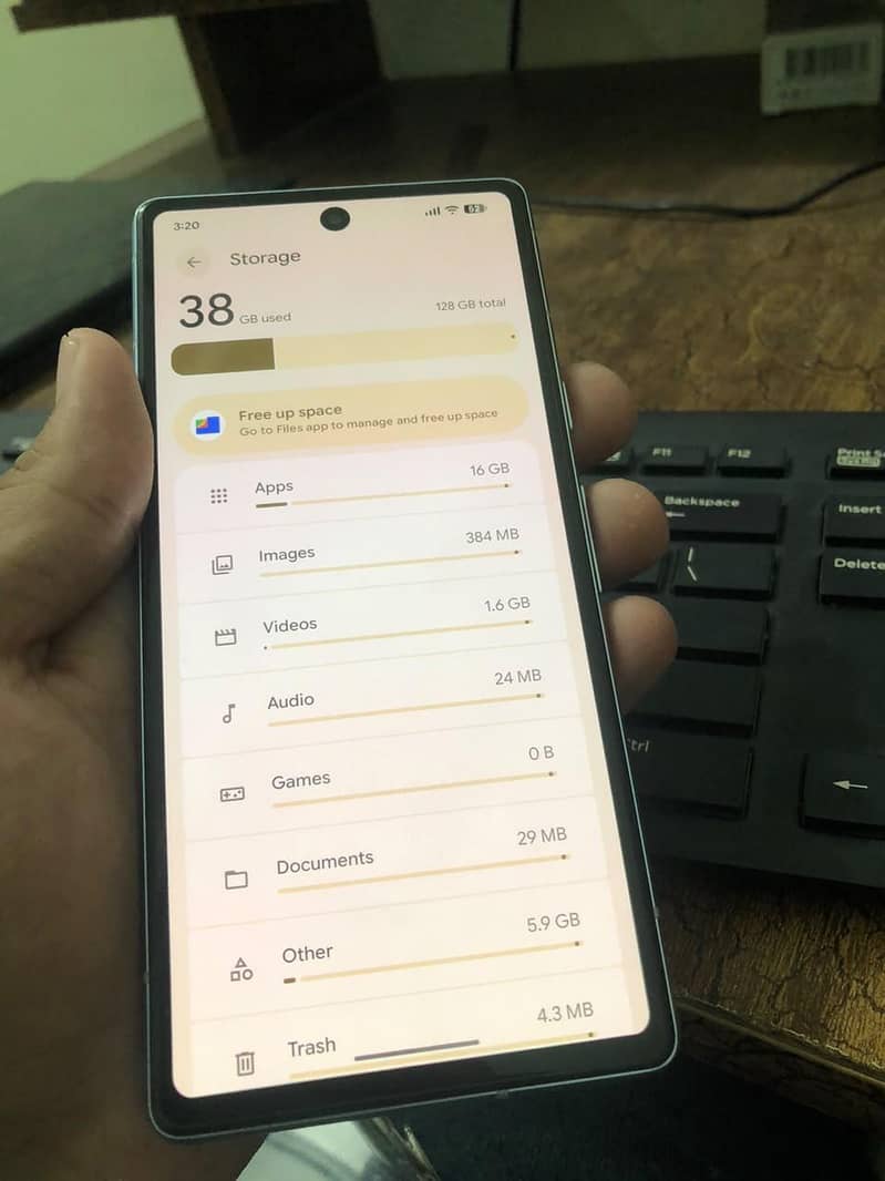 Google Pixel 7a 2