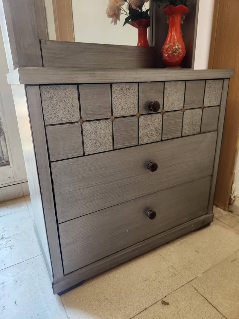 Dressing Table 1