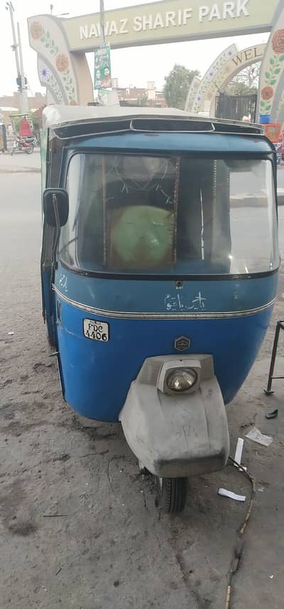 old model auto rikshaw