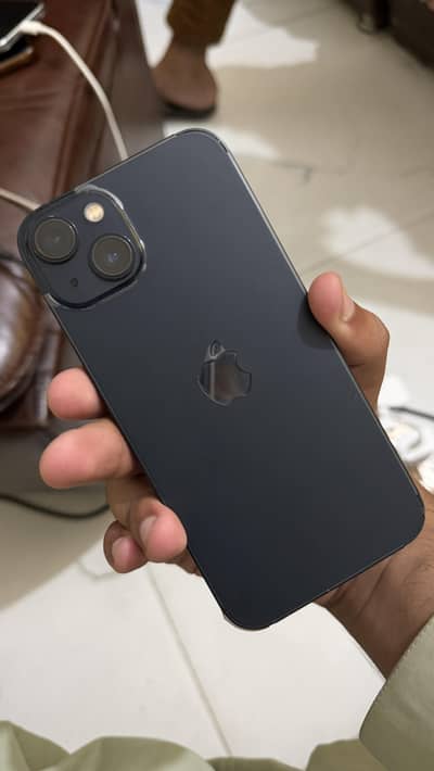 Apple iPhone 13