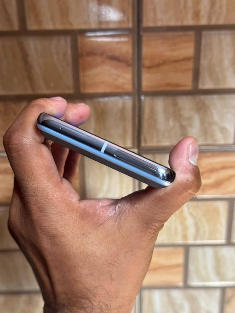 Google Pixel 8 Pro dual sim approved 5