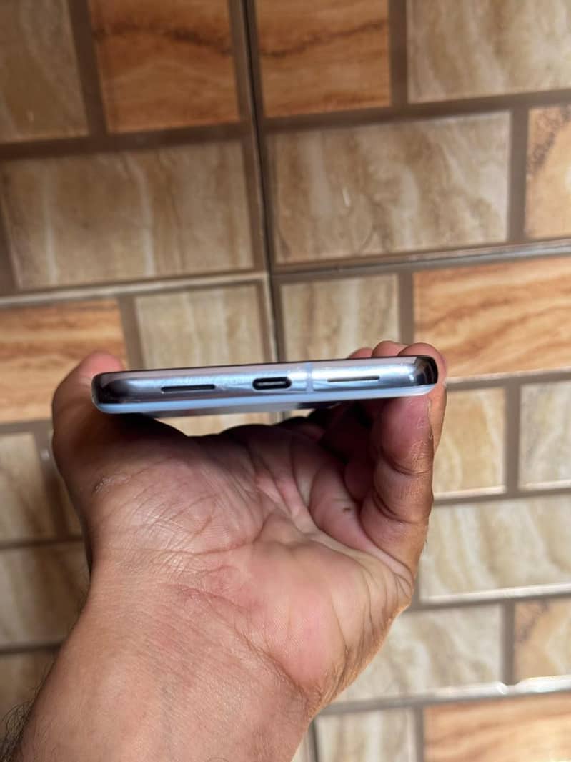 Google Pixel 8 Pro dual sim approved 6
