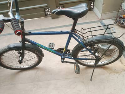 Phoenix bicycle for 10 year old kids very good condition