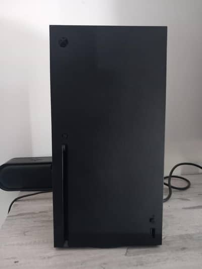 XBOX X (serious buyers only]