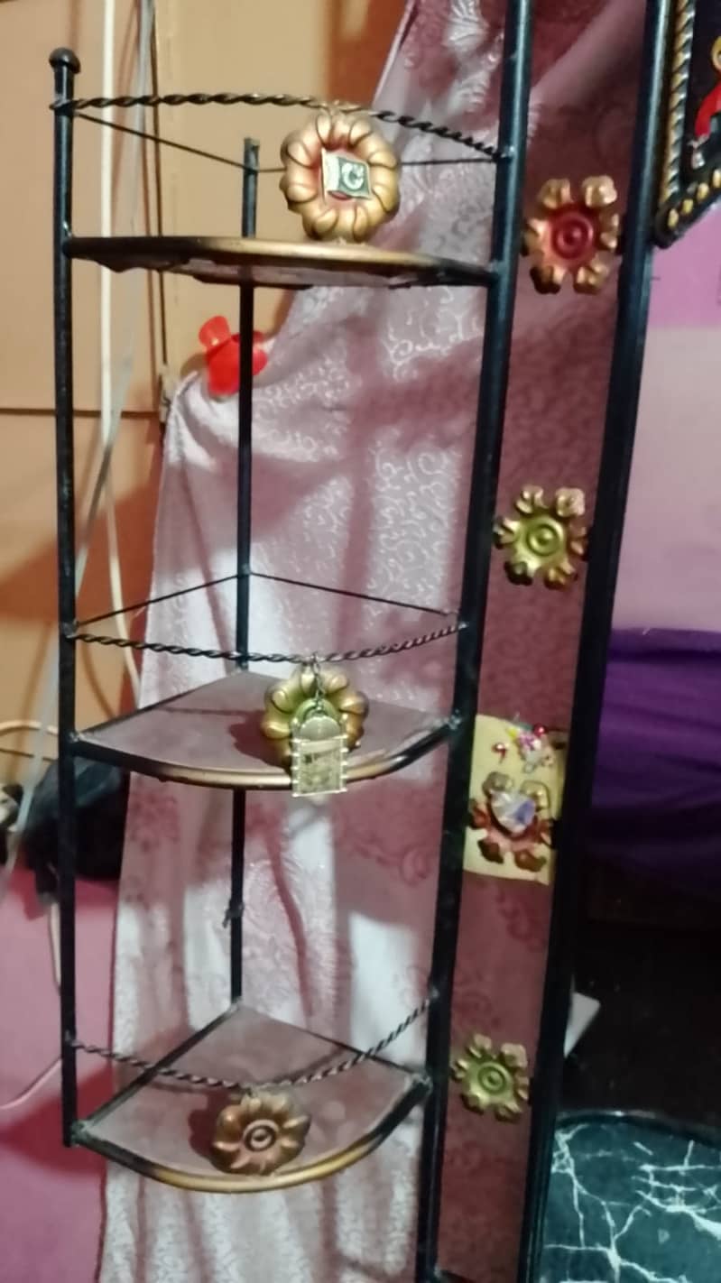 Iron Dressing Table 1