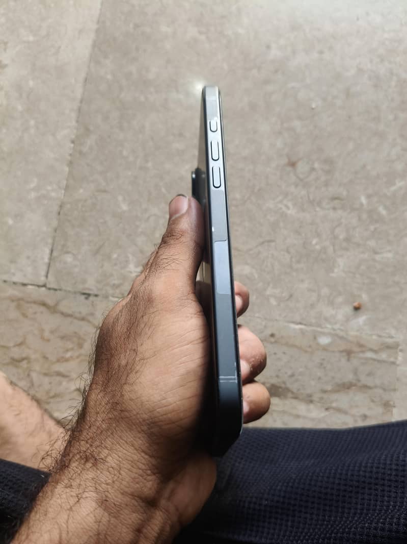 Apple iPhone 16 Plus jv zero cycle 2