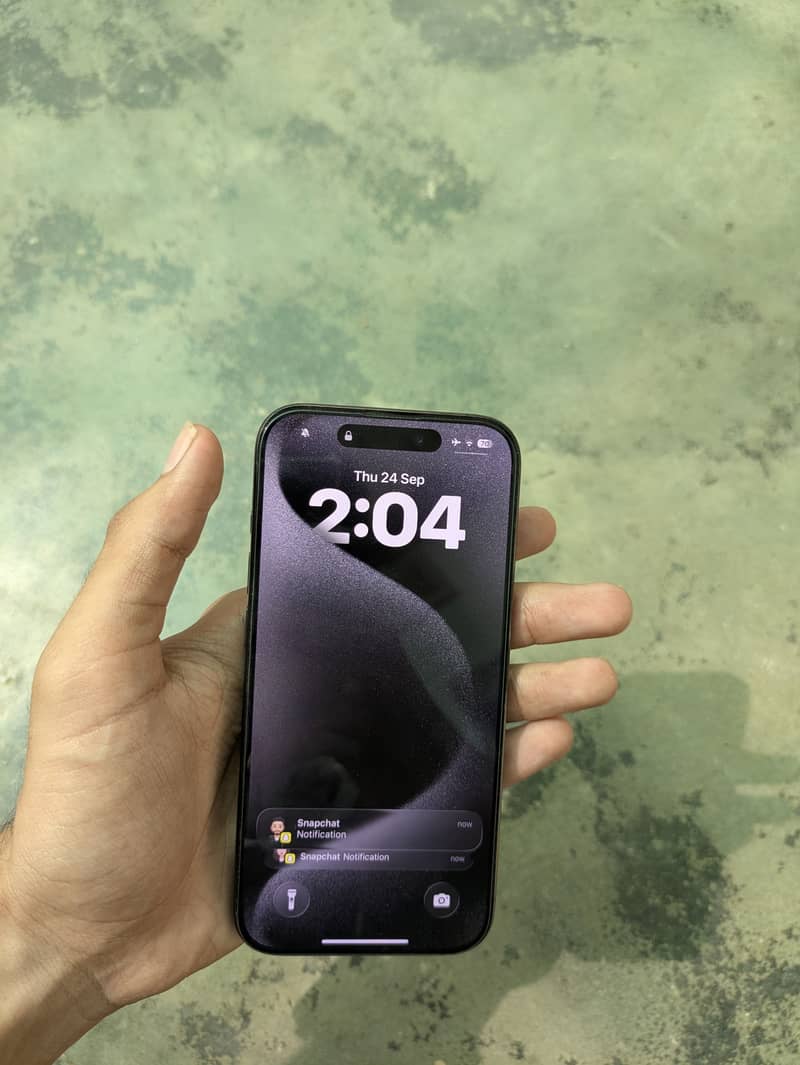 Apple iPhone 15 Pro 2