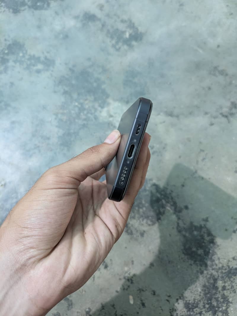 Apple iPhone 15 Pro 5
