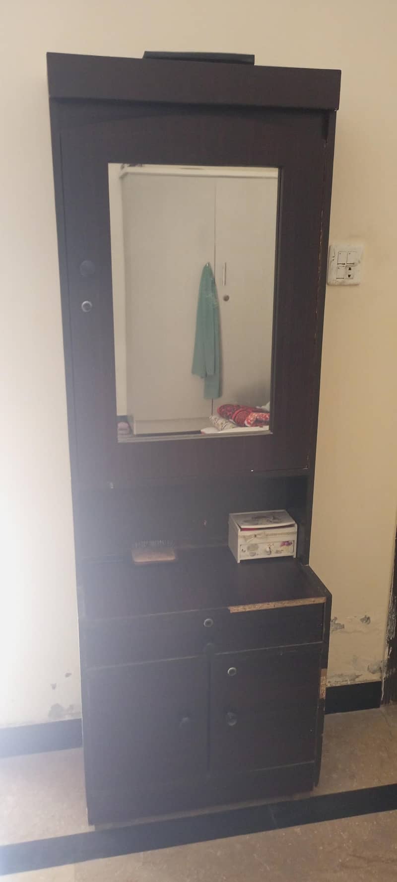 dressing table 0