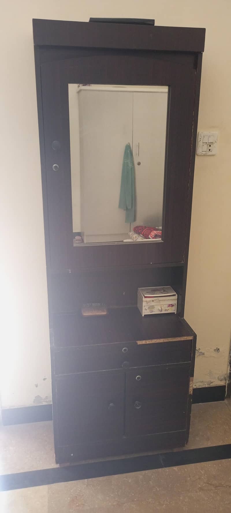dressing table 2