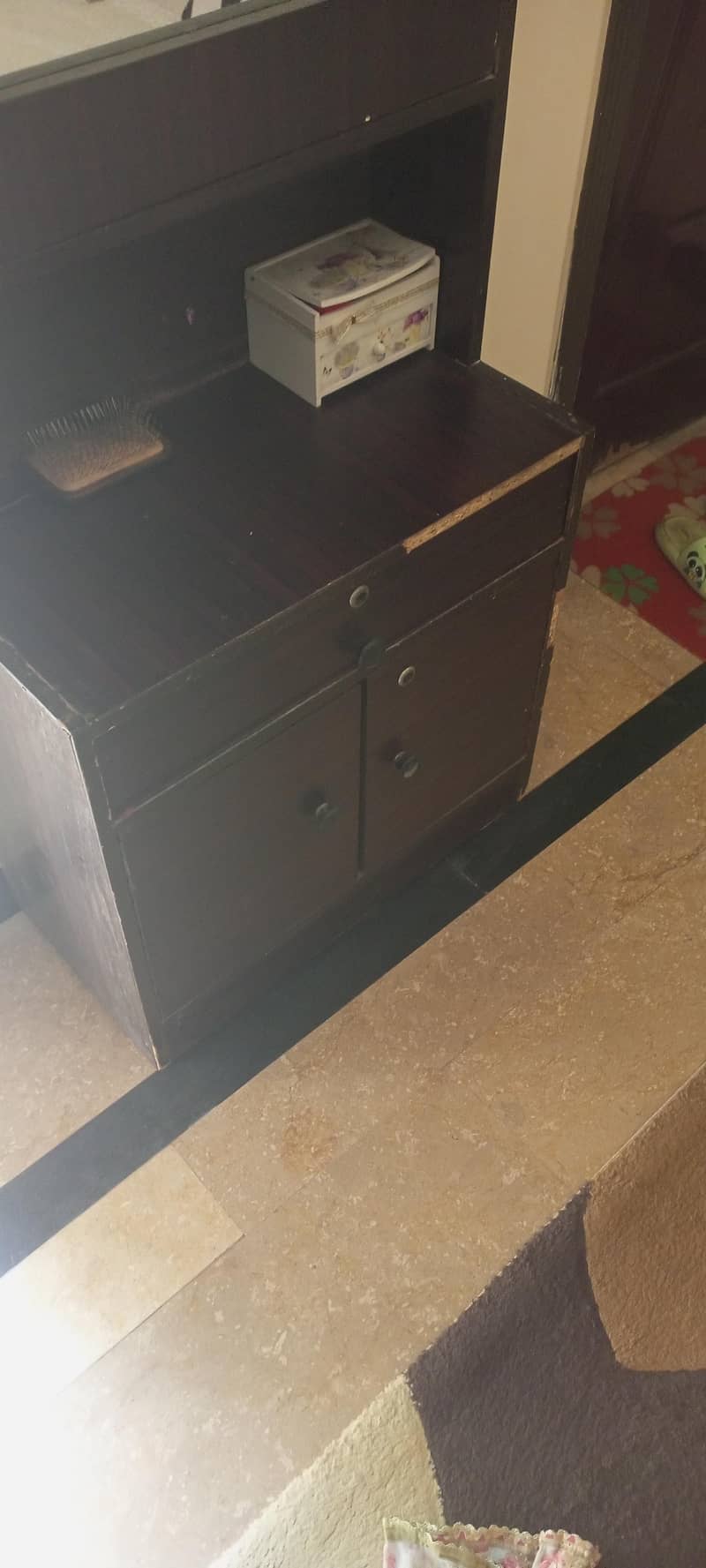 dressing table 9
