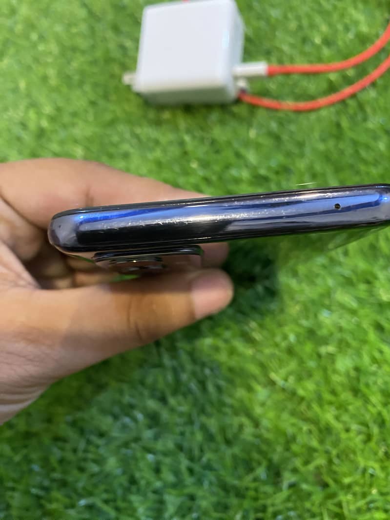 One Plus 9 8/128 3