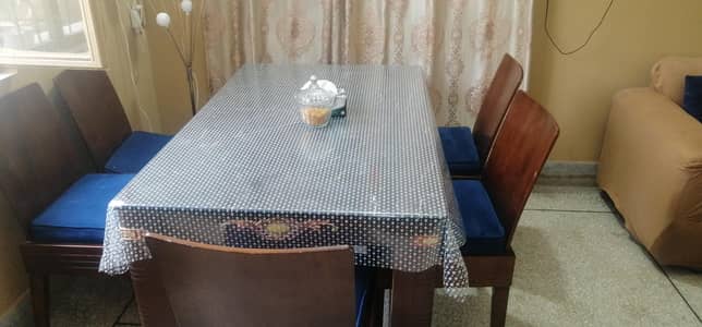 Dinning Table and 6 chairs