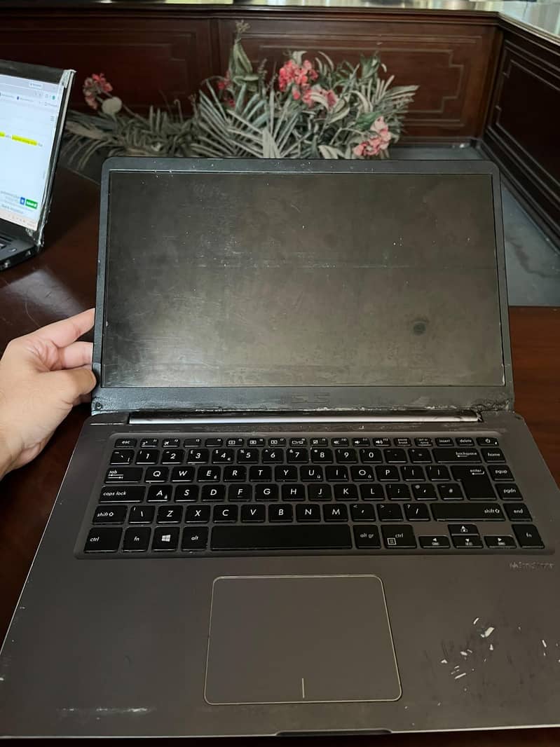 Asus computer 1